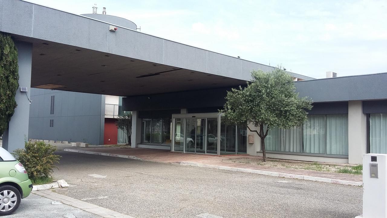 Yes Hotel Avinhão Exterior foto